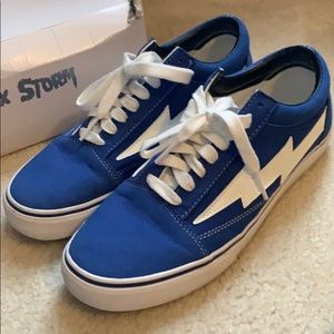 Revenge x storm size 10 blue